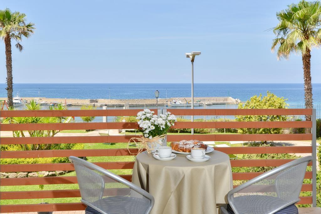 Hotel Mareluna Castellabate Esterno foto